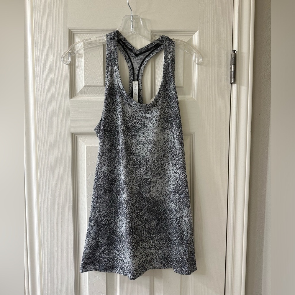 Lululemon tank top